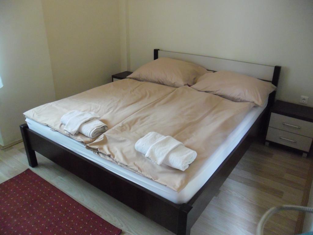 Hotel Family Balatonföldvár Oda fotoğraf