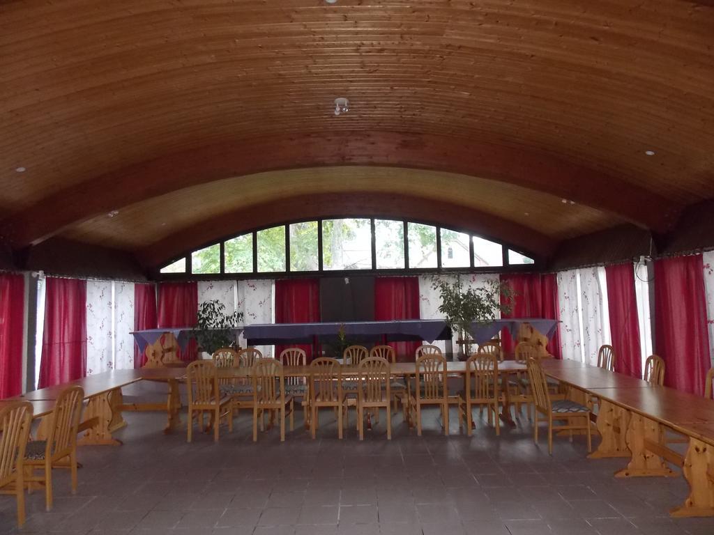 Hotel Family Balatonföldvár Dış mekan fotoğraf